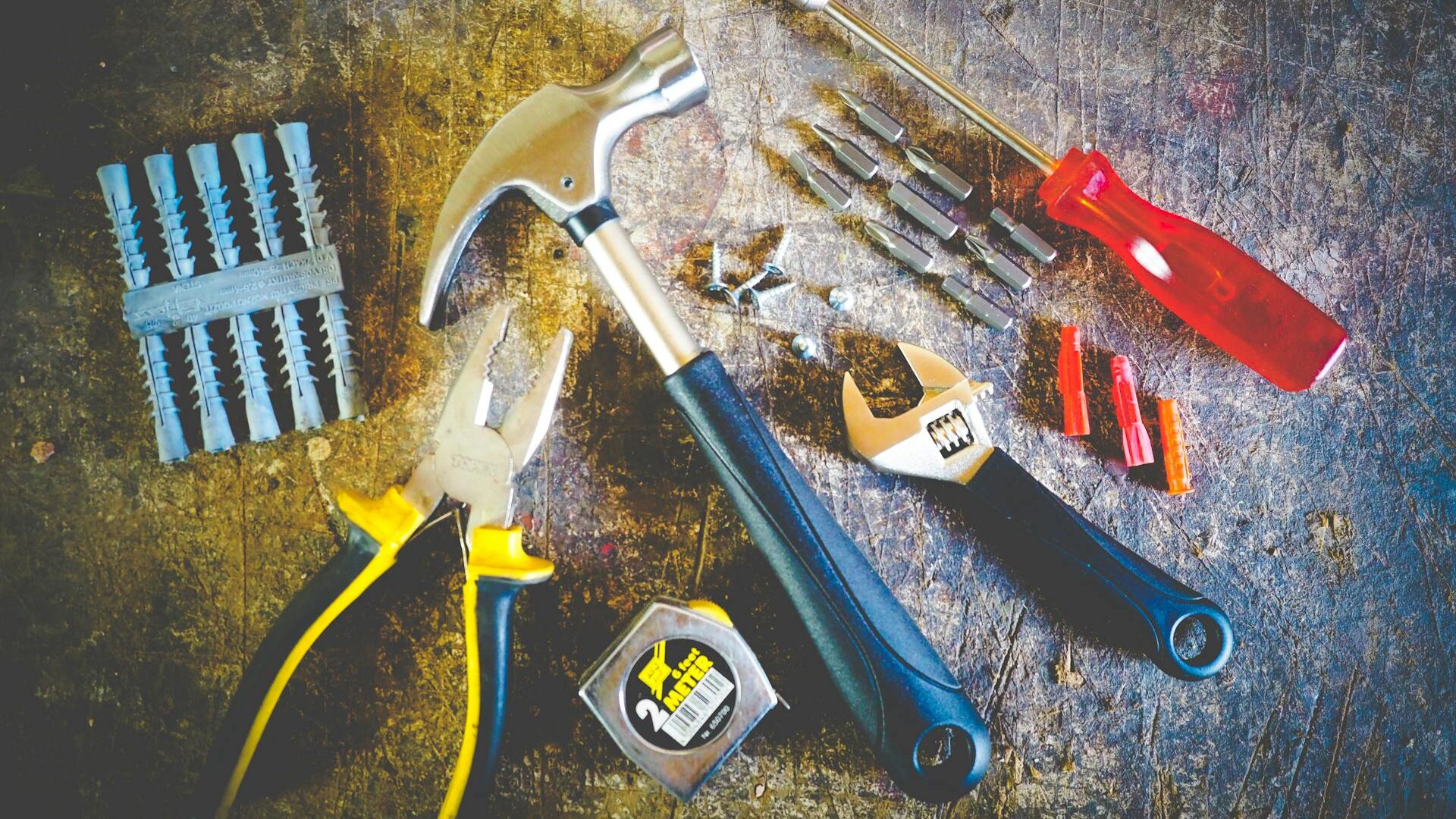 Professional exterior contractor tools and equipment